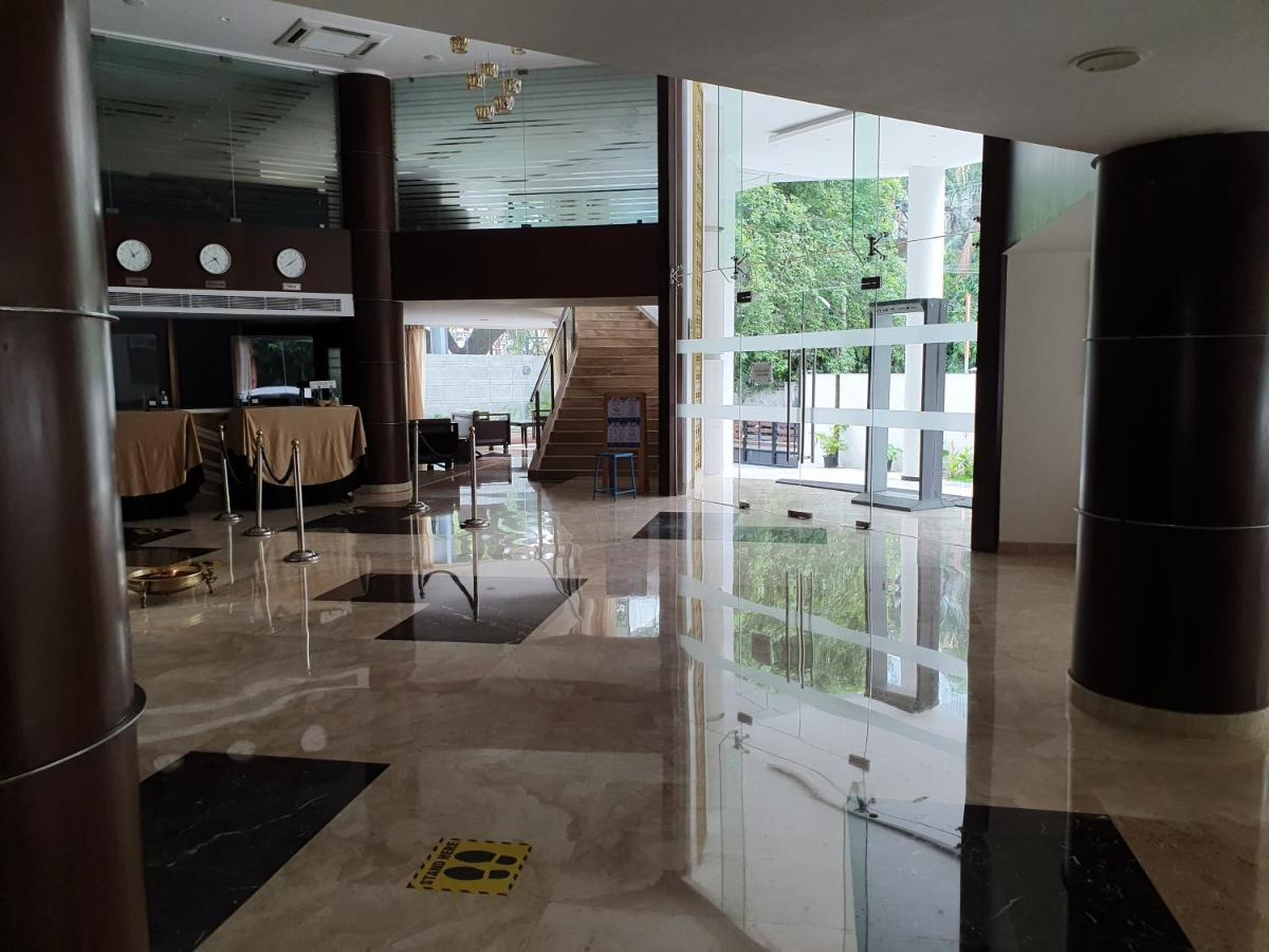 Shravanthi Sarovar Portico Bangalore Exterior foto